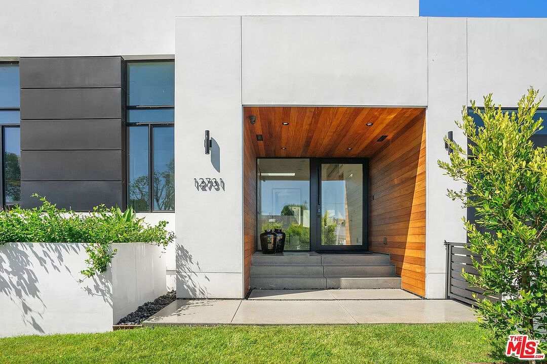 12731 Woodgreen St Los Angeles, CA 90066 - Thumbnail 2