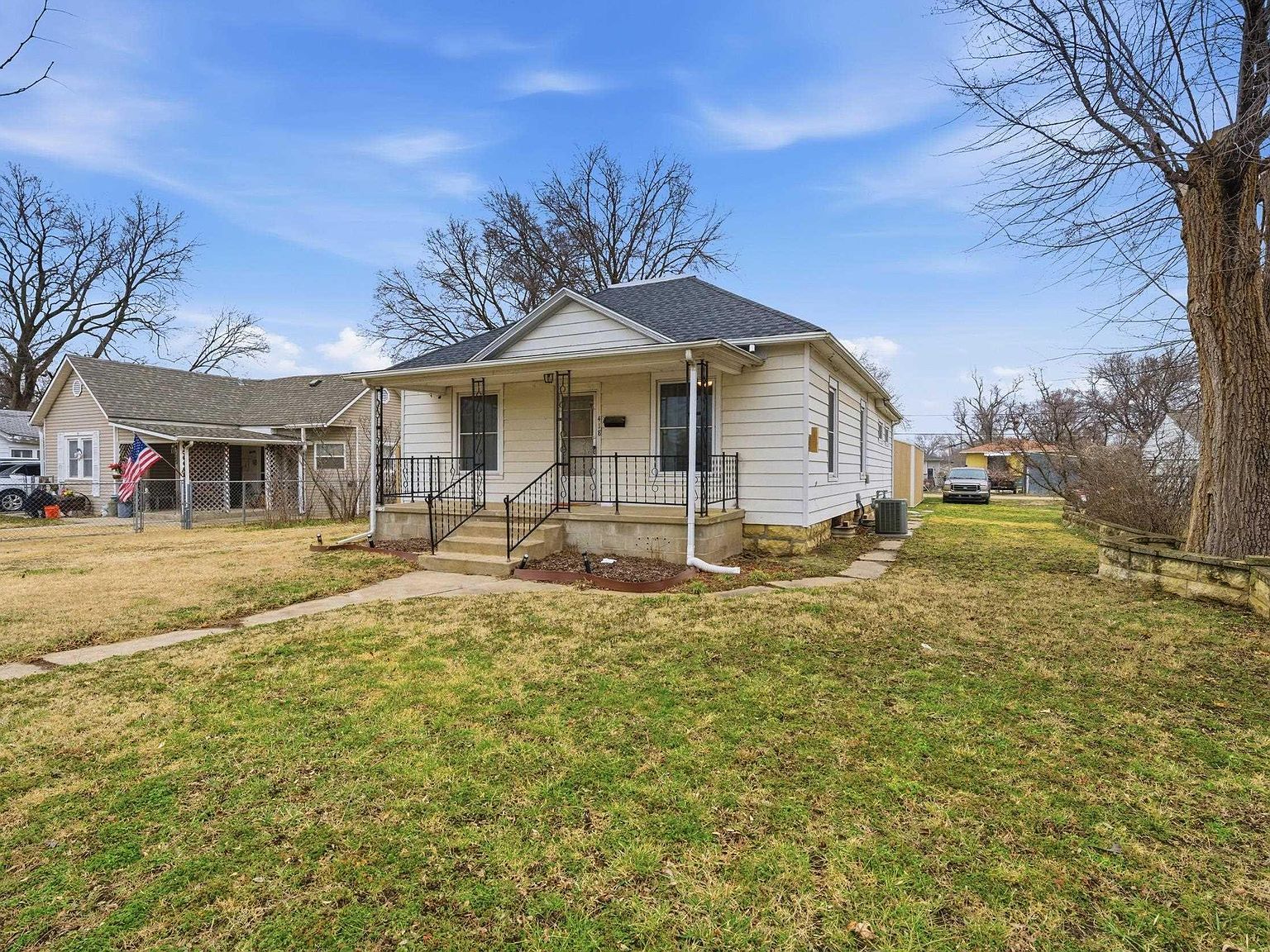 418 W 11th St Junction City, KS 66441  | Single Family