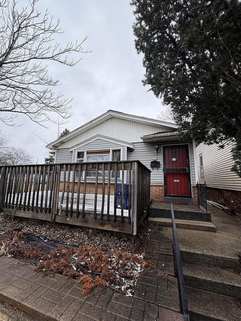 2048 N 35th St Milwaukee, WI 53208 - Thumbnail 2