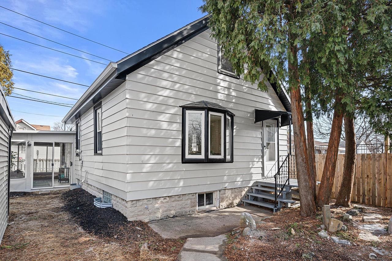 158 N 59th St Milwaukee, WI 53213 - Thumbnail 2