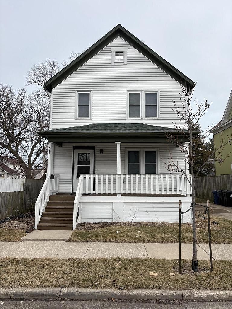233 Frank Ave Racine, WI 53404 - Thumbnail 2