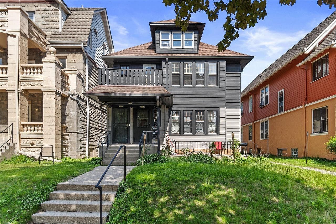 2960 N Maryland Ave #2962 Milwaukee, WI 53211, 53211
