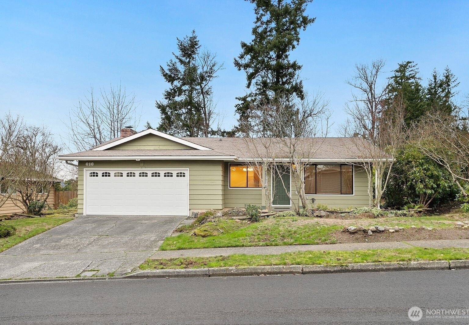 616 S 25th St Renton, WA 98055 - Thumbnail 2