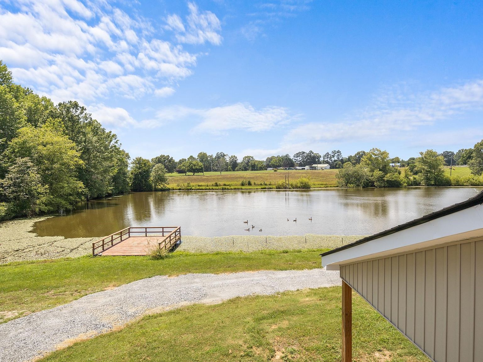 1080 Melvin Hill Rd Campobello, SC 29322 - Thumbnail 2