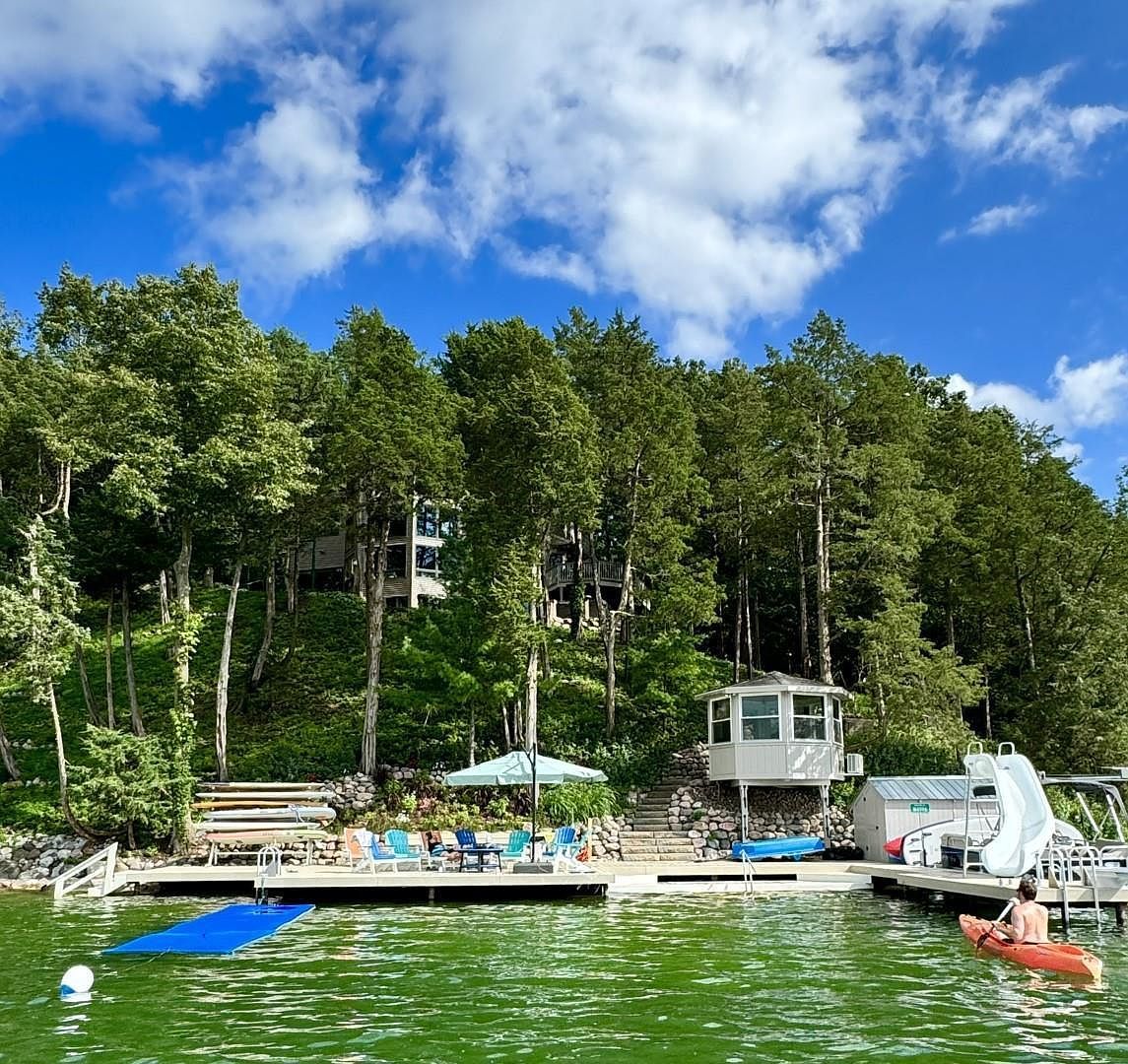 W4996 Robinson Dr Elkhorn, WI 53121 - Thumbnail 2