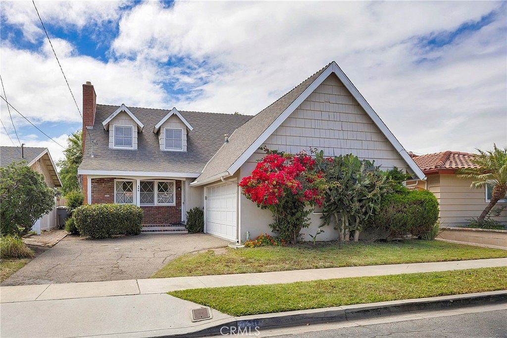 130 Coastline Dr Seal Beach, CA 90740  | Single Family