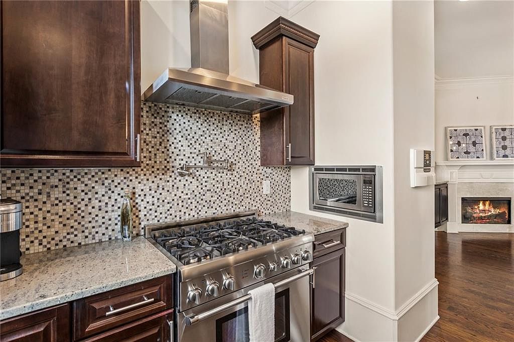 629 Boulevard NE Atlanta, GA 30308 - Thumbnail 2