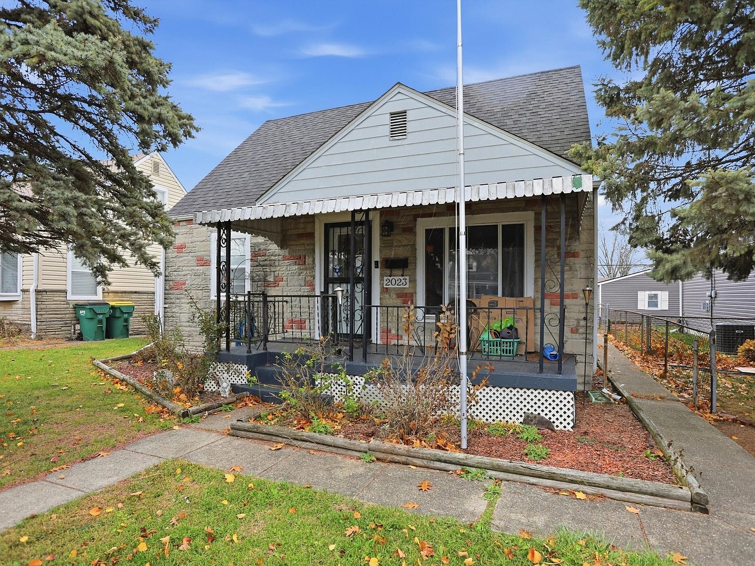 2023 Winton Ave Indianapolis, IN 46224 - Thumbnail 2