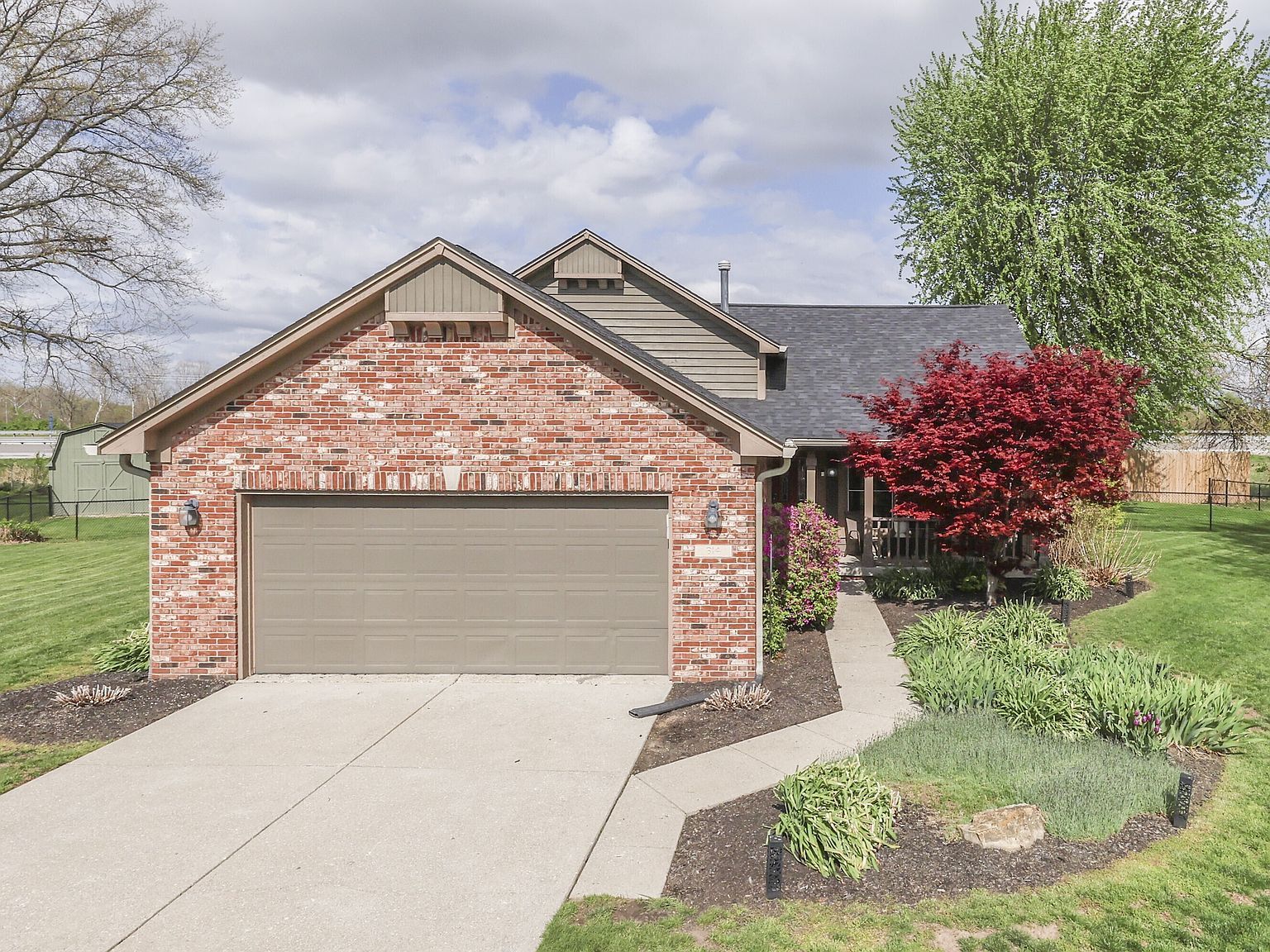 814 Morphis Ln Greenwood, IN 46142  | Single Family