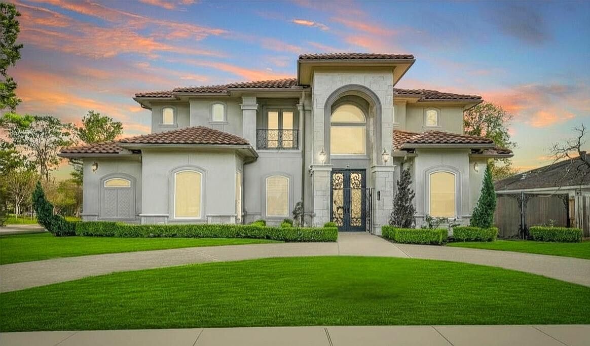 9761 Westview Dr Houston, TX 77055  | Single Family