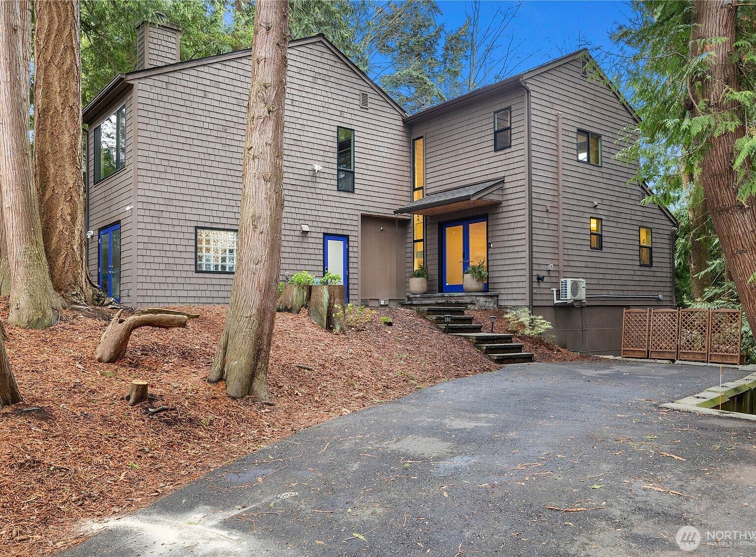 9238 50th Pl W Mukilteo, WA 98275 - Thumbnail 2