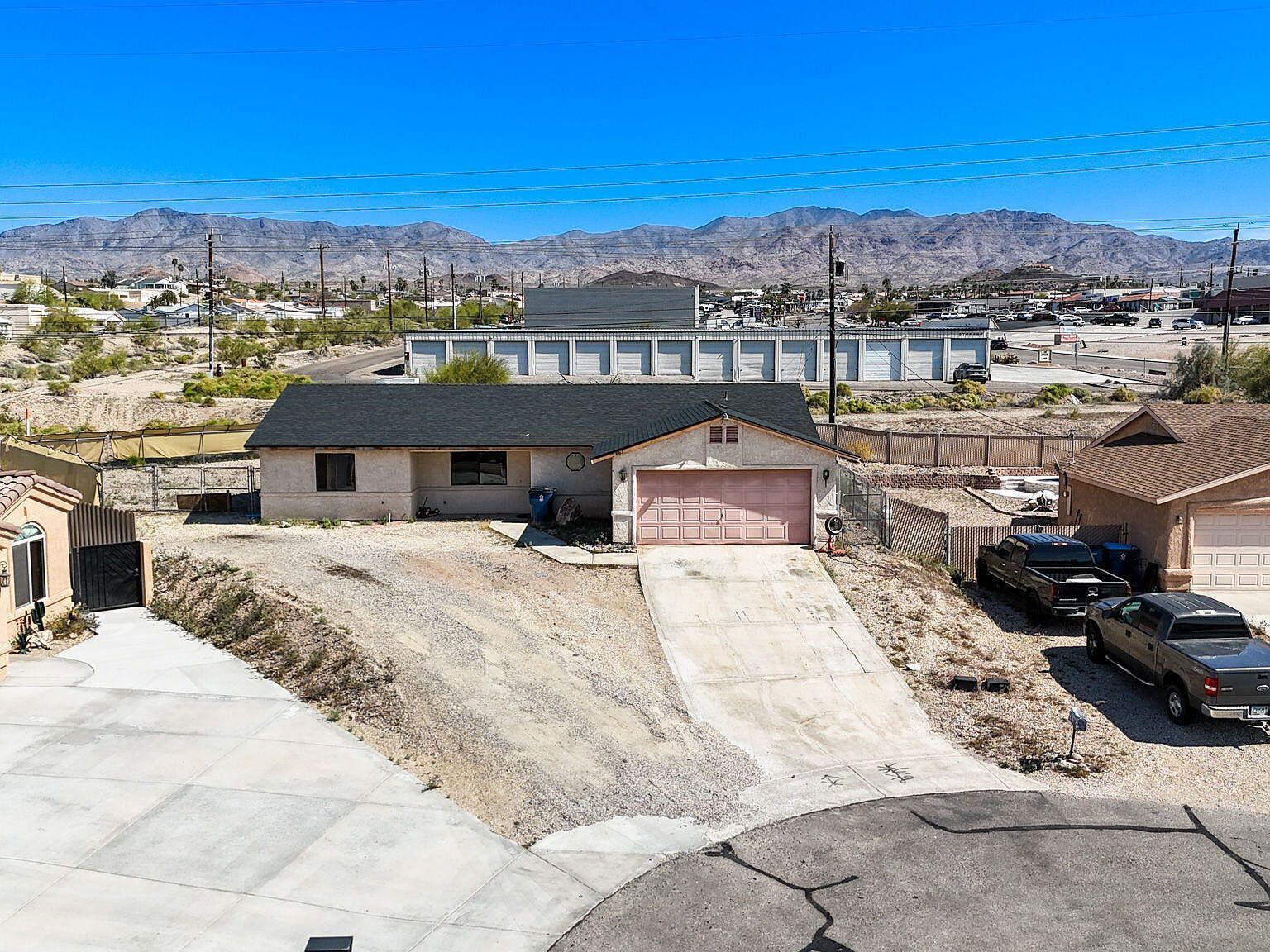 3461 Laredo Ln Lake Havasu City, AZ 86406 - Thumbnail 2