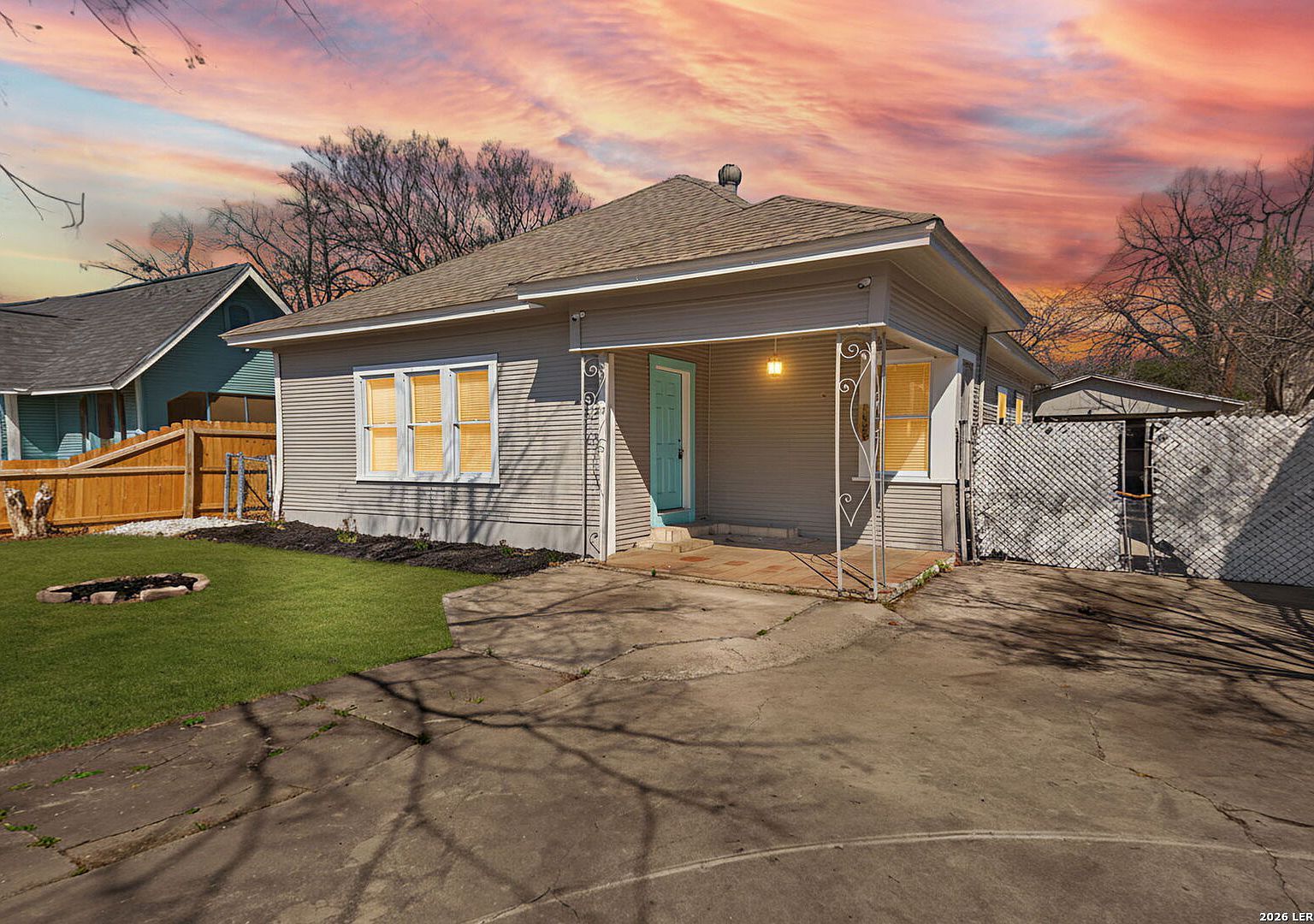 1823 Edison Dr San Antonio, TX 78201  | Single Family