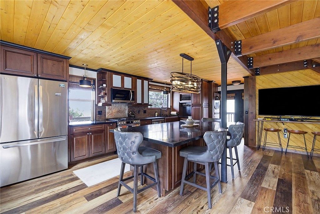 170 Fir Ter Cedar Glen, CA 92321 - Thumbnail 2