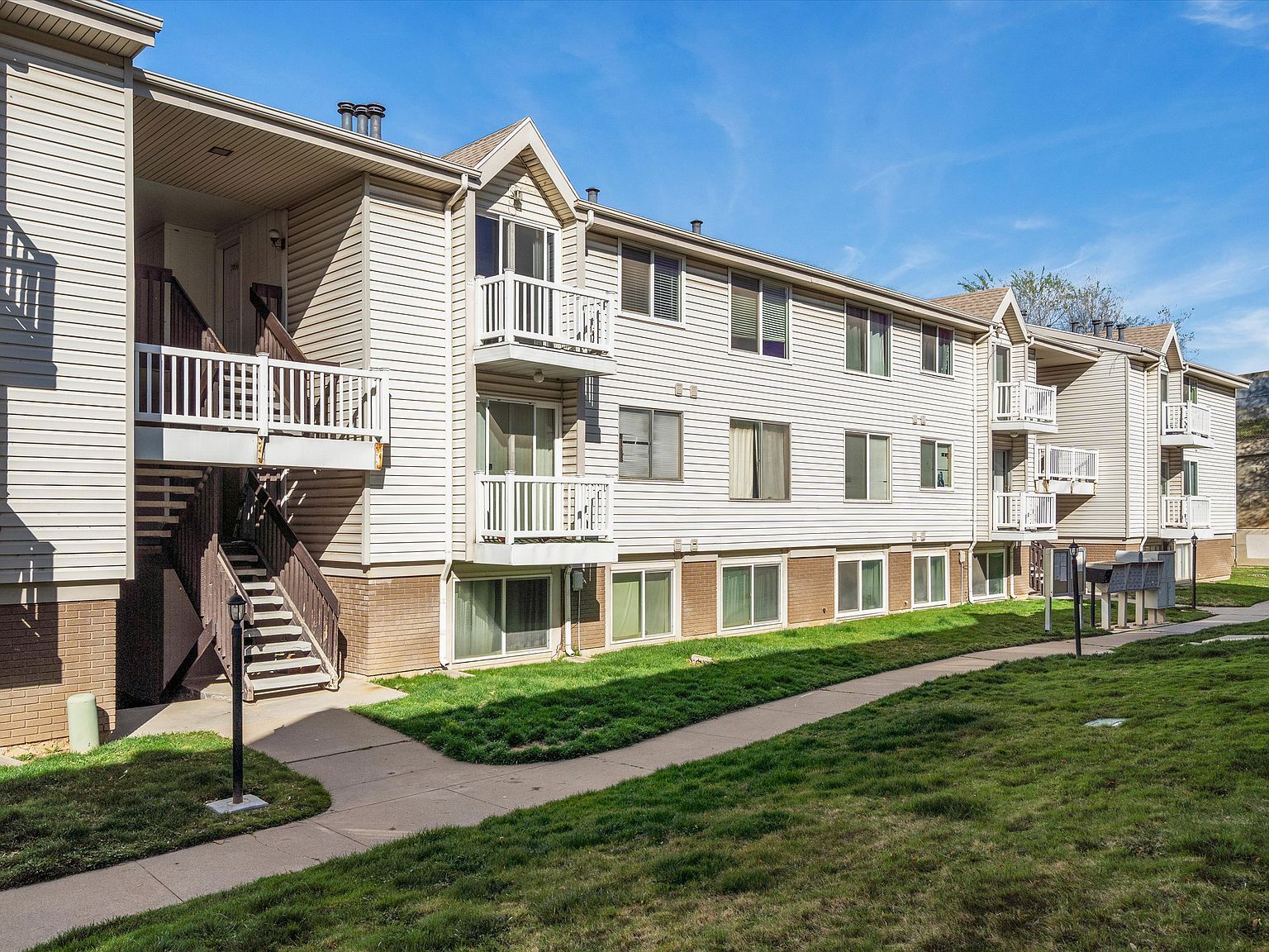2656 W 5625 S Roy, UT 84067, 84067