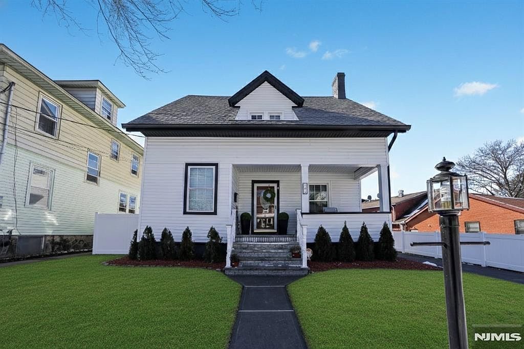 100 Brook Ave Englewood, NJ 07631 - Thumbnail 2