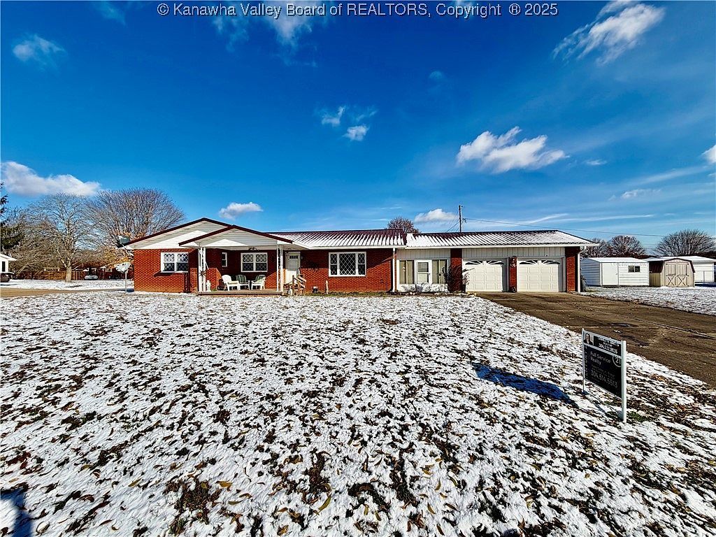 220 Simmons Dr Millwood, WV 25262 - Thumbnail 2