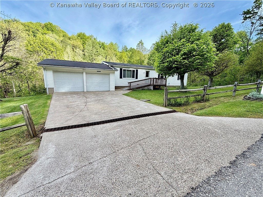 5056 Turkey Fork Rd Sandyville, WV 25275  | New build