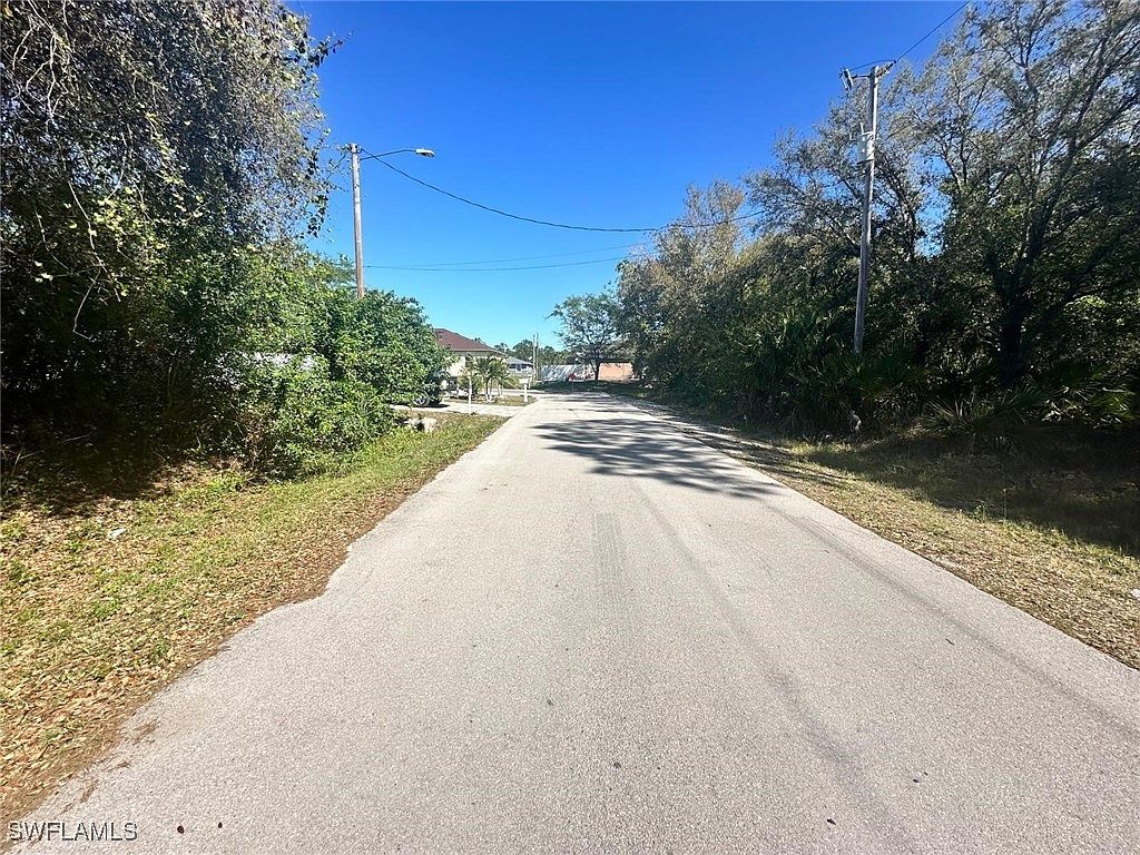 1121 Willard Ave Lehigh Acres, FL 33972 - Thumbnail 2