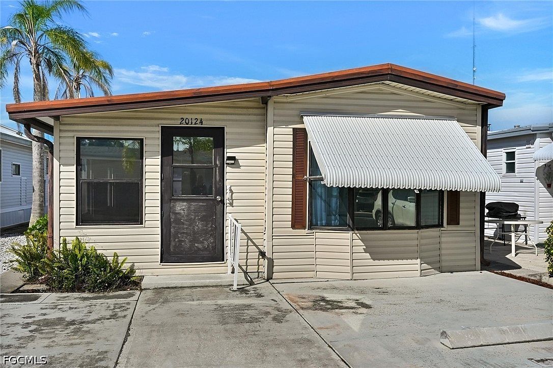 20124 Plum Tree Ln Estero, FL 33928  | New build