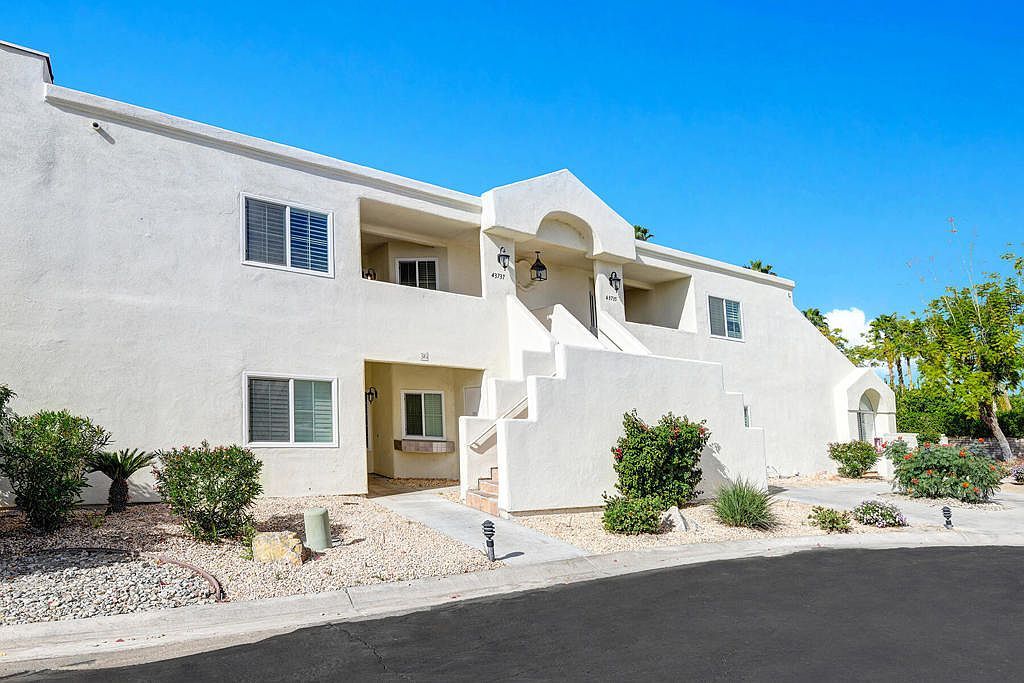 43737 Avenida Alicante Palm Desert, CA 92211 - Thumbnail 2