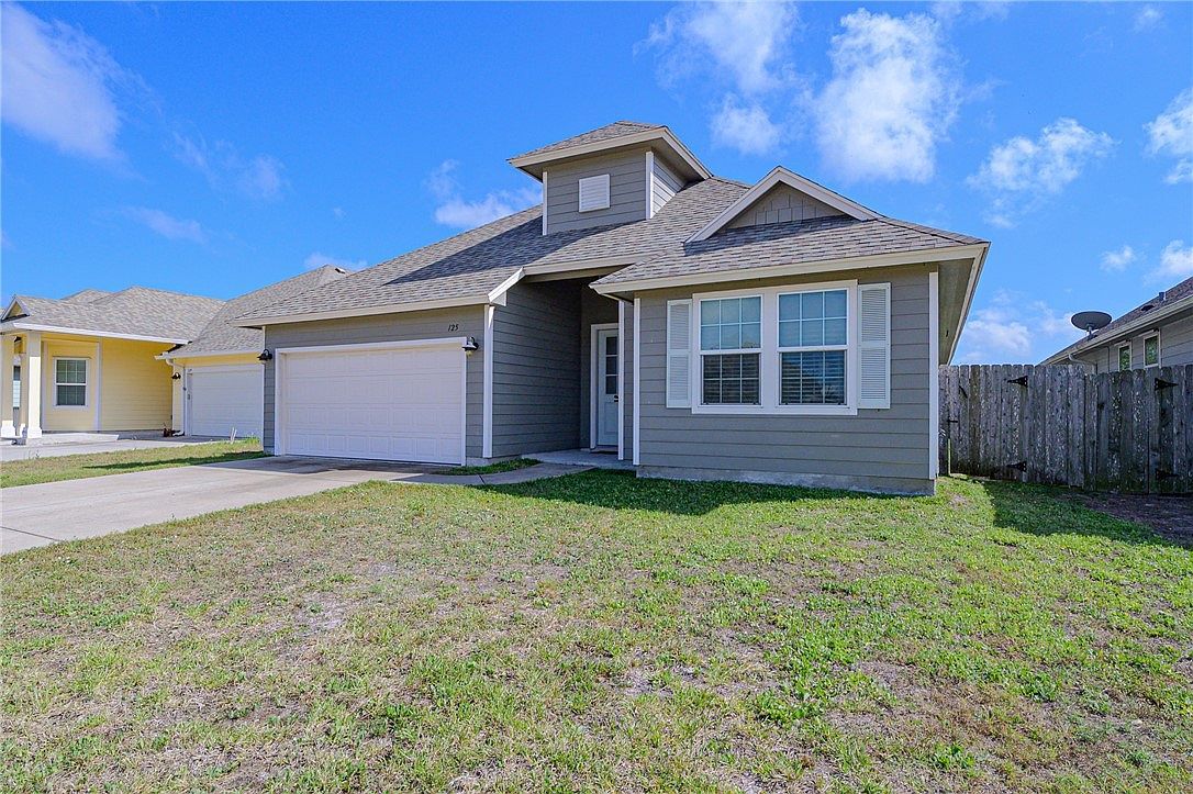 125 Shadow Moss Ln Rockport, TX 78382  | Single Family