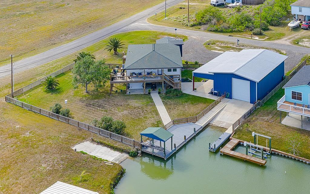 101 Quail Dr Rockport, TX 78382  | Single Family