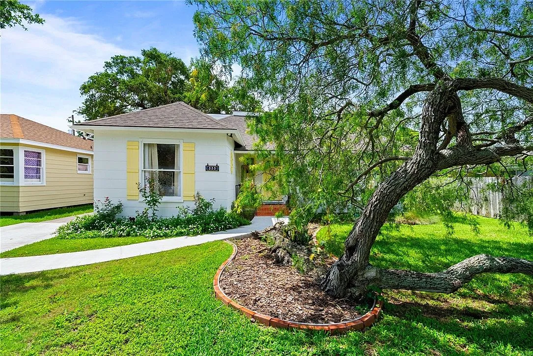 333 Camellia Dr Corpus Christi, TX 78404, 78404