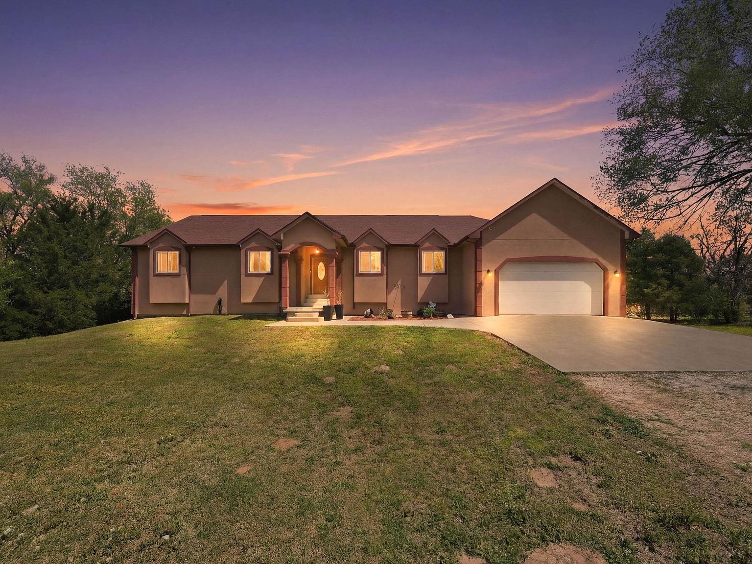 11470 N 151st St W Sedgwick, KS 67135  | Single Family