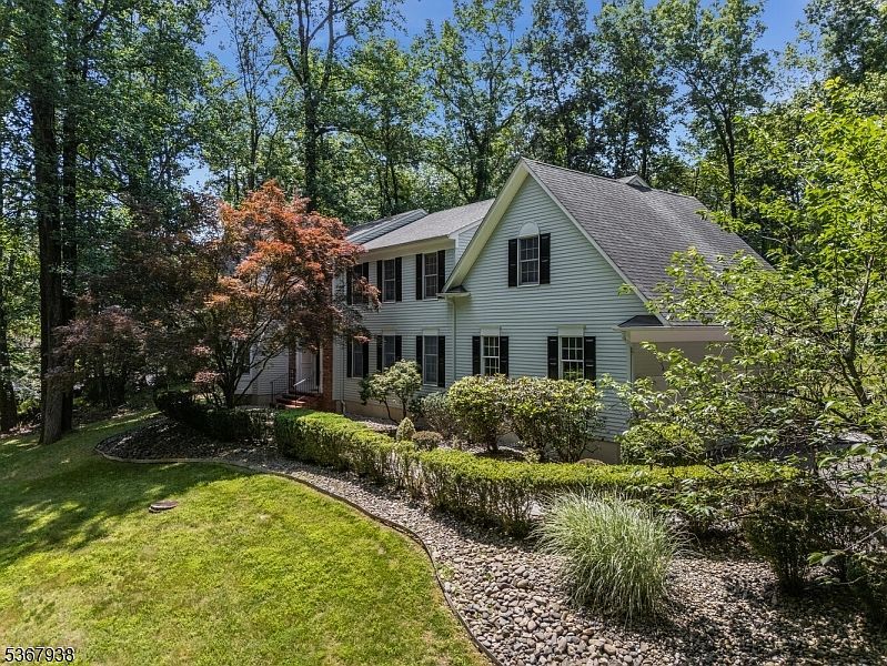 125 Cherryville Hollow Rd Flemington, NJ 08822 - Thumbnail 2