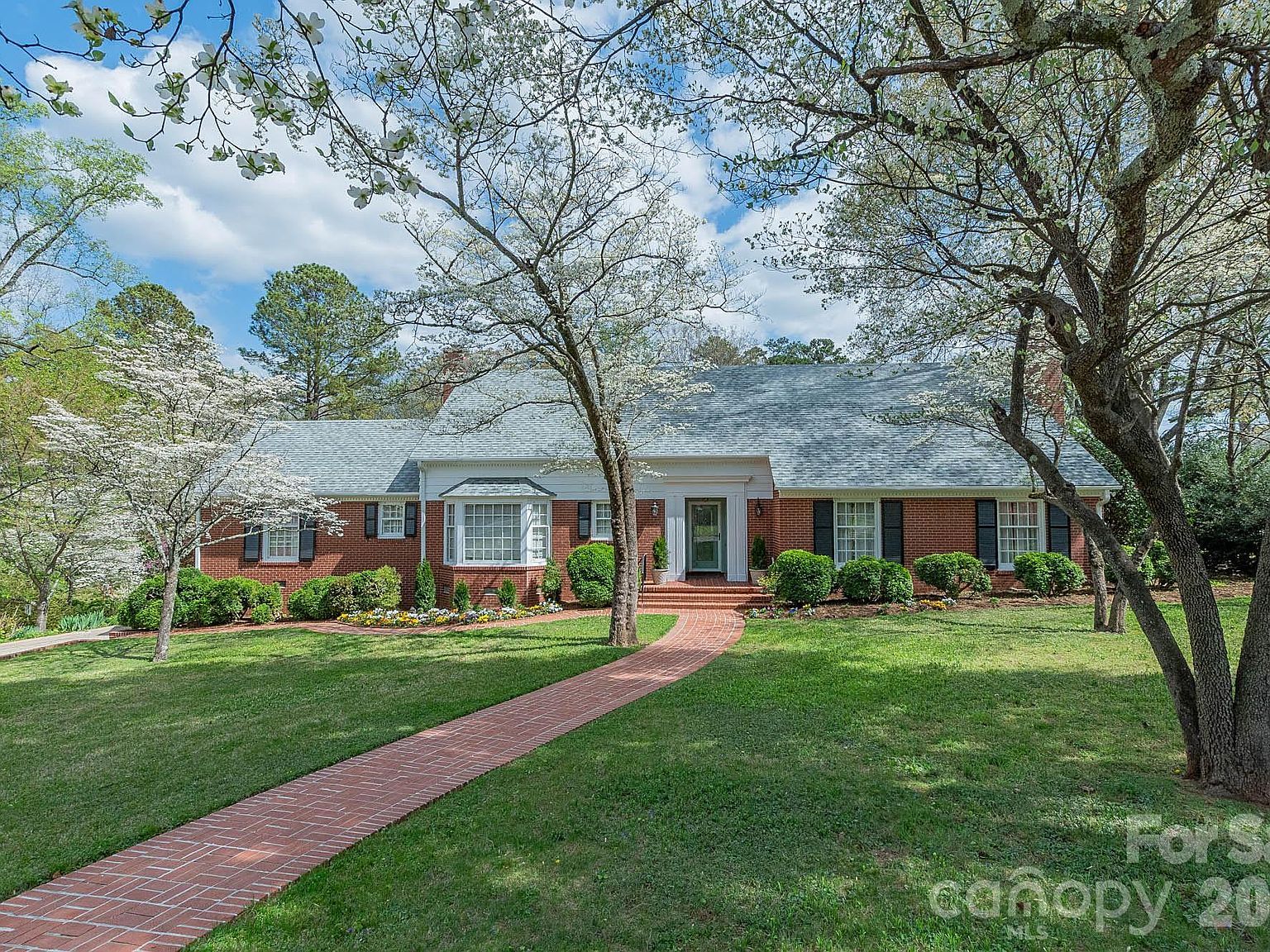 403 Weaver Dr Lexington, NC 27292  | Single Family