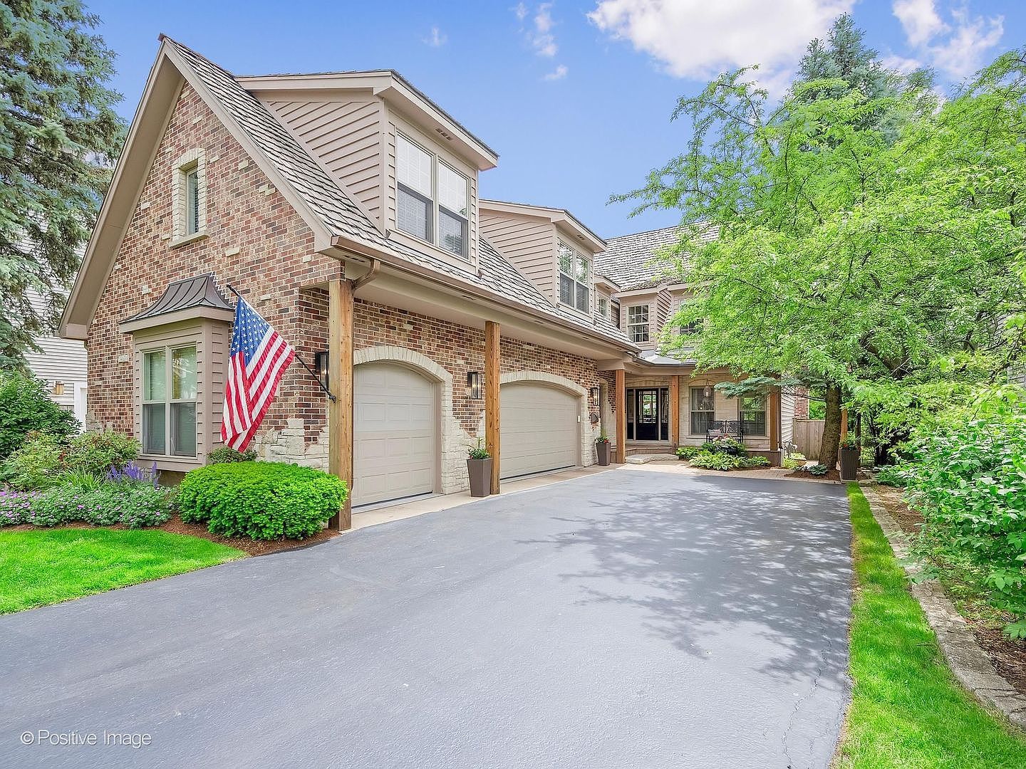 325 Ruby St Clarendon Hills, IL 60514, 60514