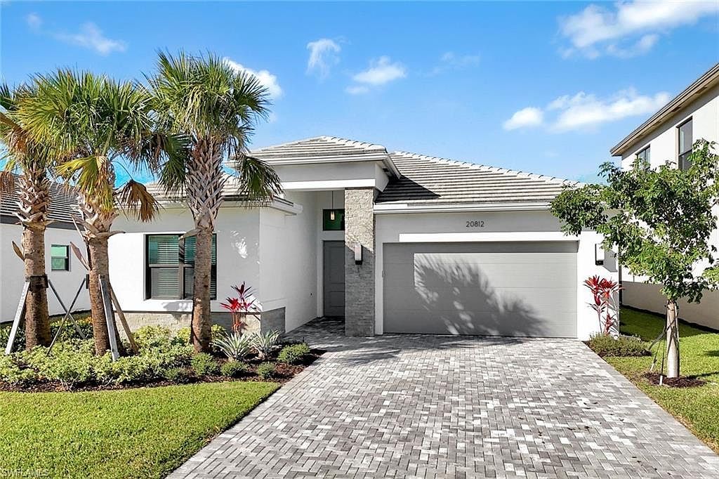 20812 Thistle Leaf Ln Estero, FL 33928 - Thumbnail 2