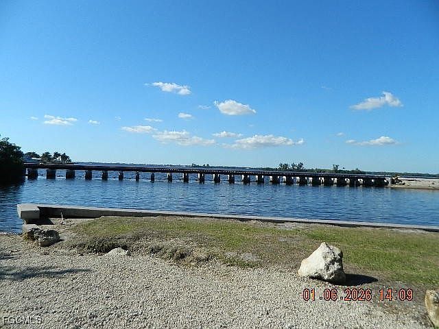 236 Lagoon Dr Fort Myers, FL 33905 - Thumbnail 2