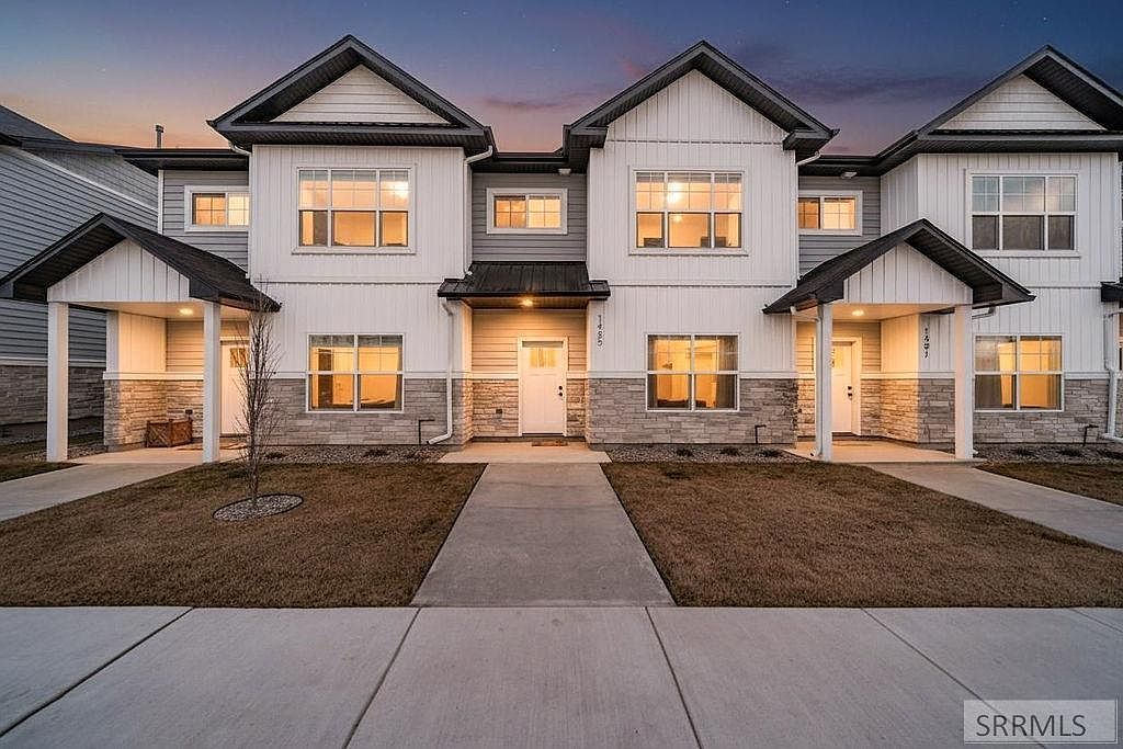 1485 Elmore Ave Idaho Falls, ID 83402 - Thumbnail 2