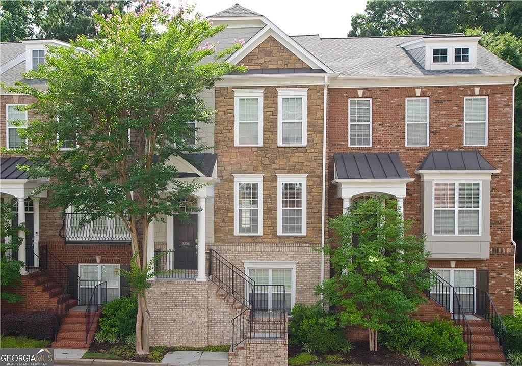 2208 Weldonberry Dr NE Atlanta, GA 30319 - Thumbnail 2