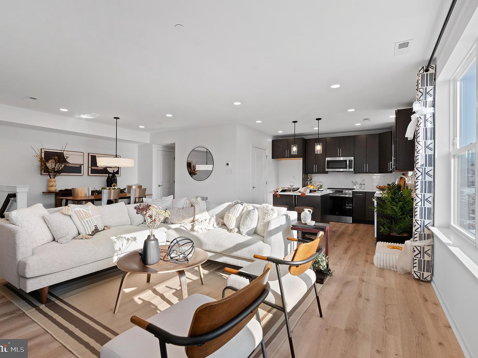 1883 Arbor Place Dr #84A Norristown, PA 19401 - Thumbnail 2