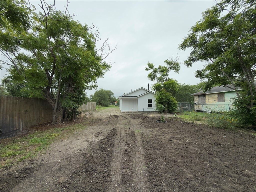 4553 Angela Dr Corpus Christi, TX 78416  | Single Family