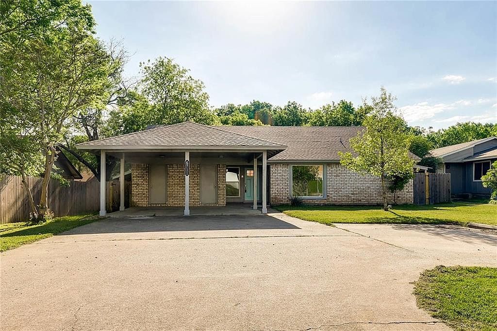 6711 W Gate Blvd #A Austin, TX 78745 - Thumbnail 2