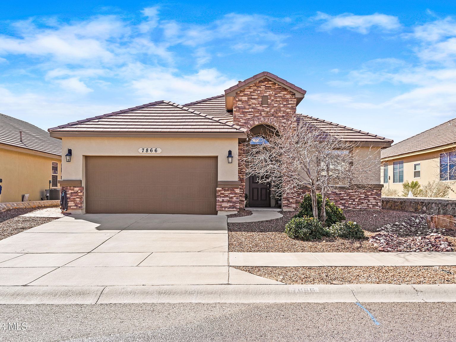 7866 Enchanted Circle Dr El Paso, TX 79911 - Thumbnail 2