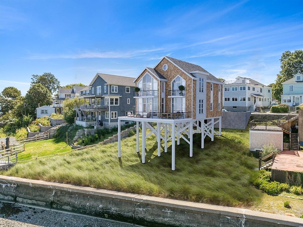 202 Manet Ave Quincy, MA 02169 - Thumbnail 2