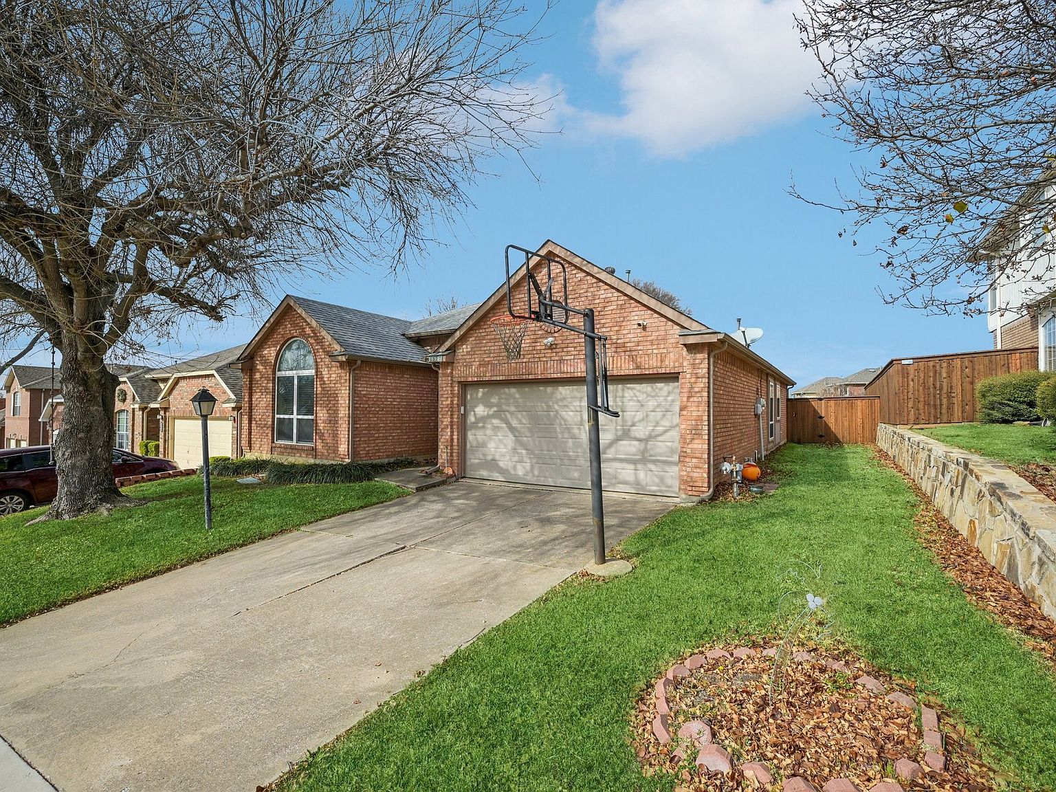 18519 Timber Oaks Dr Dallas, TX 75287 - Thumbnail 2