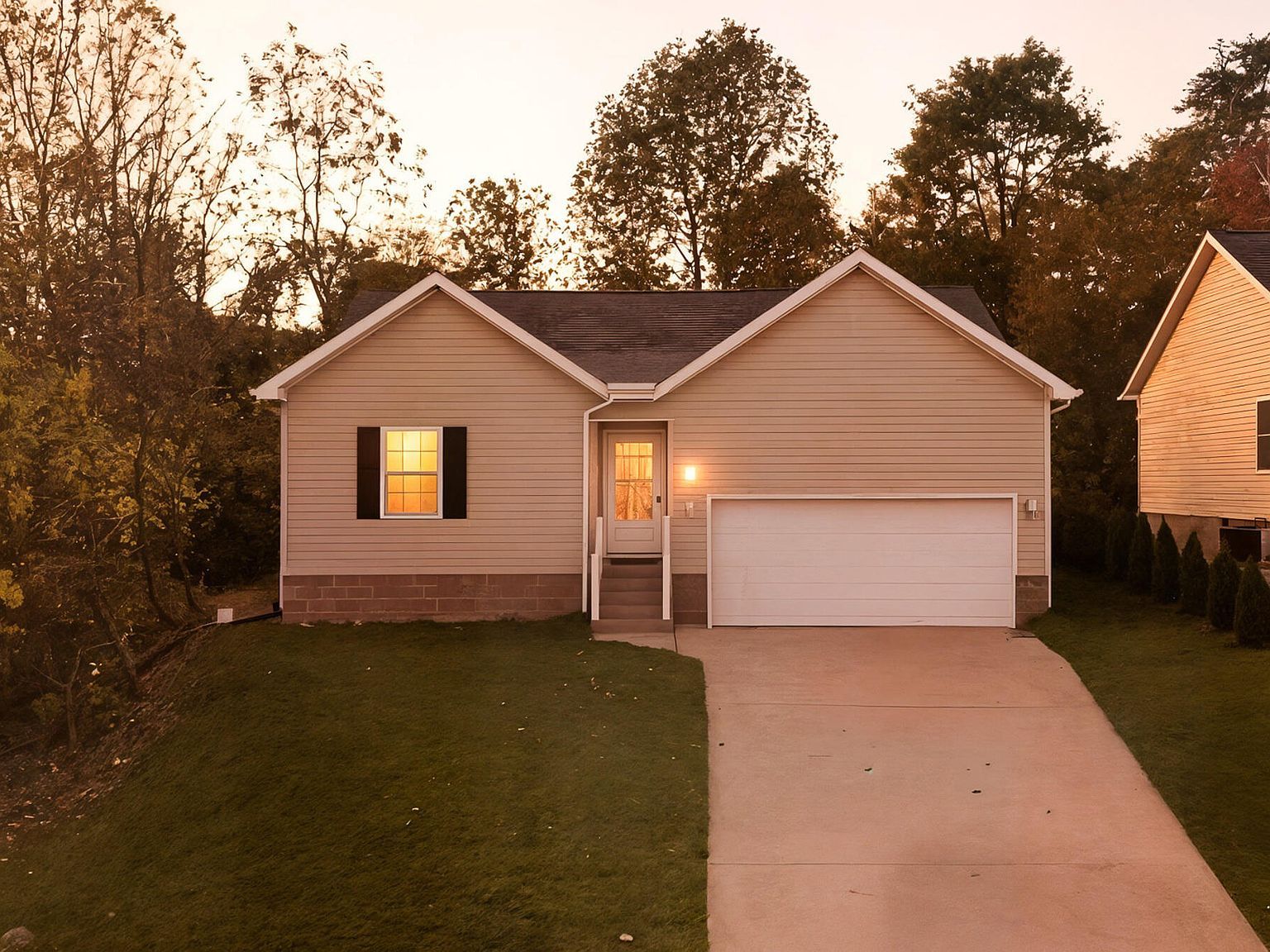 170 Brighton Pl Bristol, TN 37620 - Thumbnail 2