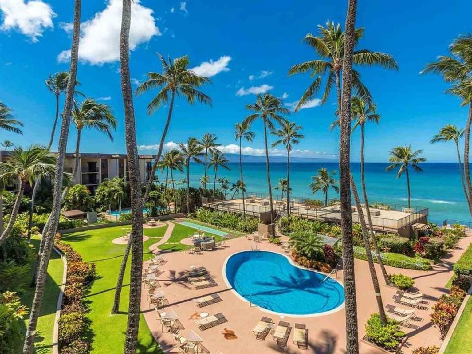 3823 Lower Honoapiilani Rd APT 401 Lahaina, HI 96761 - Thumbnail 2