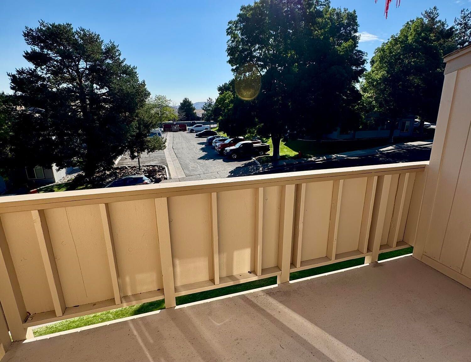 3949 Clear Acre Ln APT 284 Reno, NV 89512 - Thumbnail 2