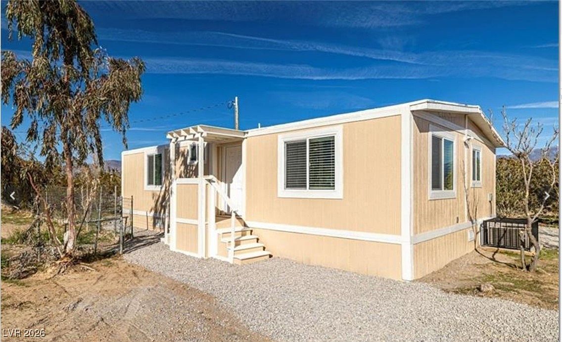 6811 N Mountain Vw Pahrump, NV 89060 - Thumbnail 2