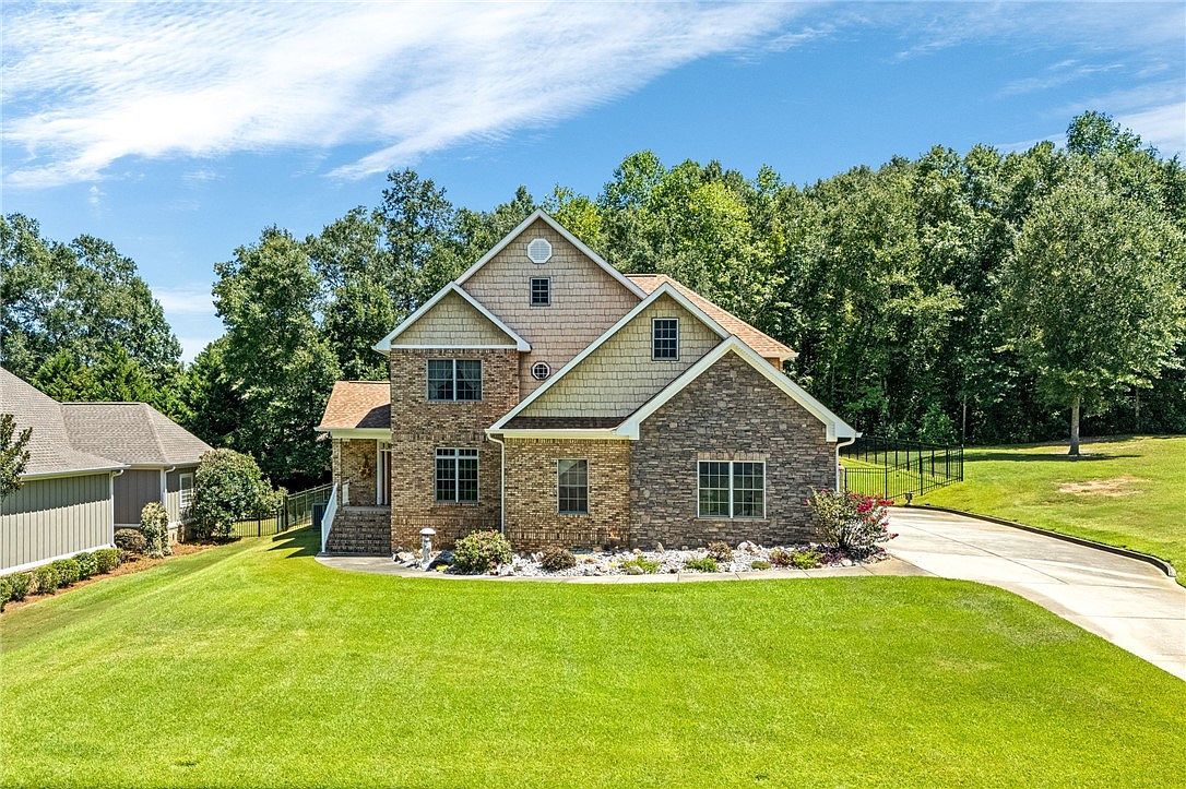 122 Coachmans Dr Auburn, AL 36832 - Thumbnail 2