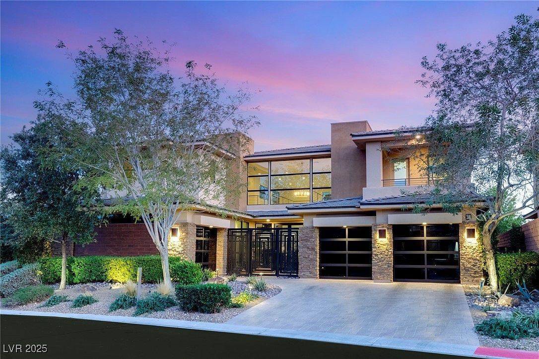 38 Moonfire Dr Las Vegas, NV 89135 - Thumbnail 2