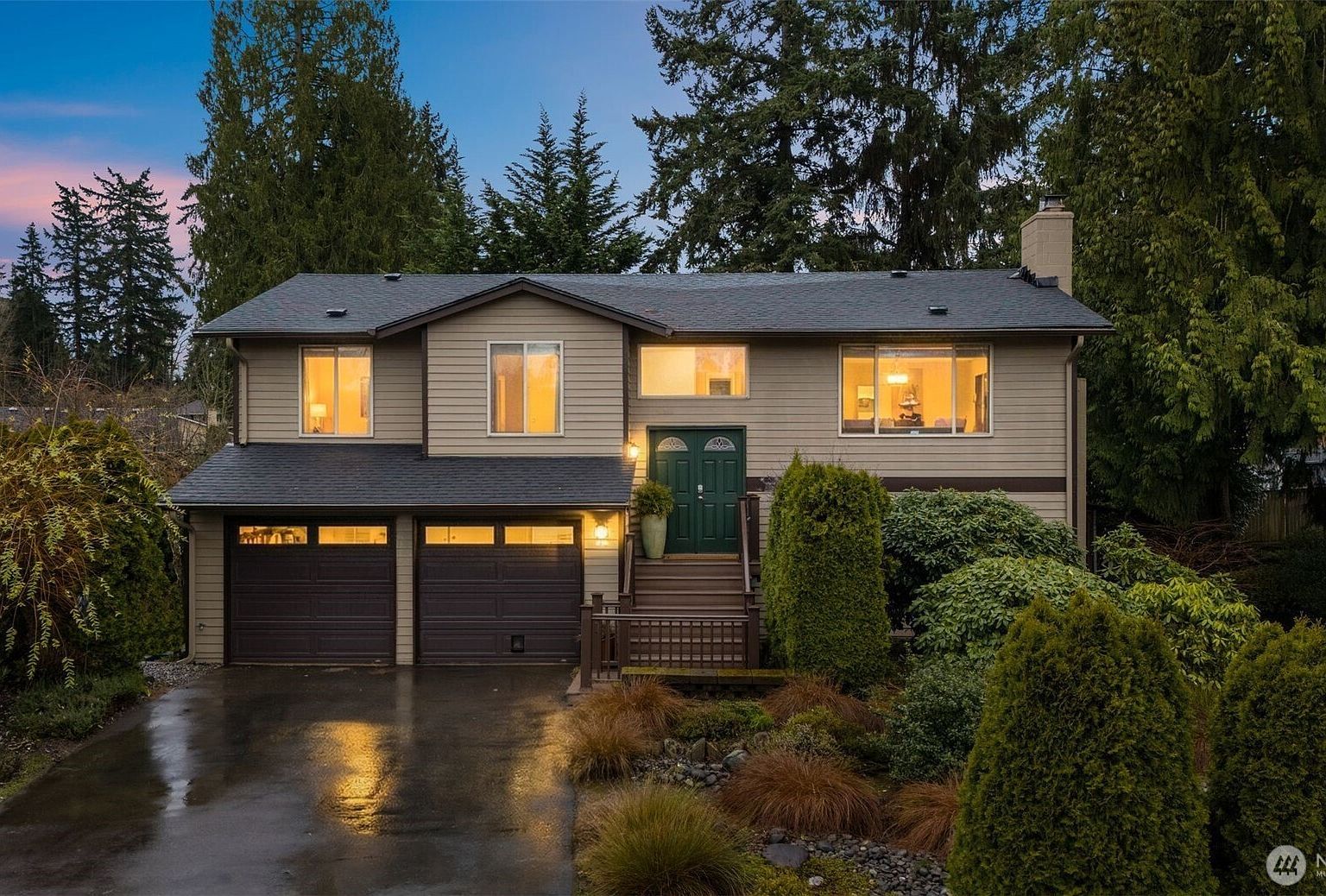 14415 NE 66th Ct Redmond, WA 98052 - Thumbnail 2