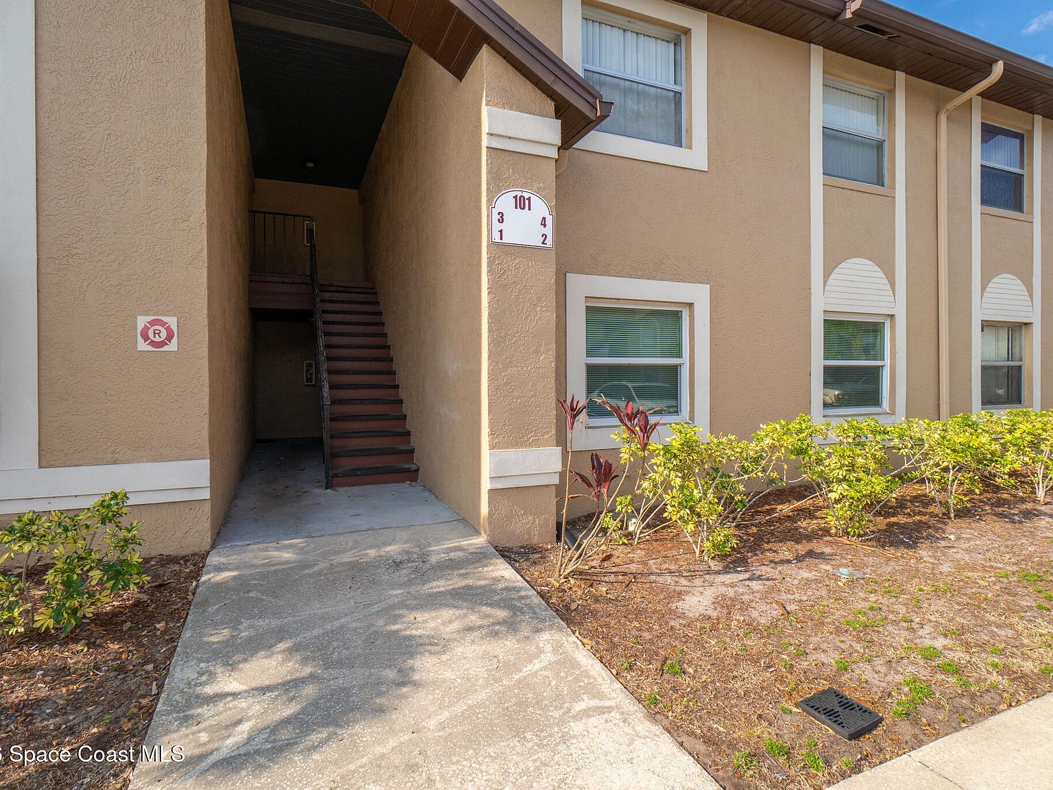 101 Summer Pl APT 2 Merritt Island, FL 32953 - Thumbnail 2